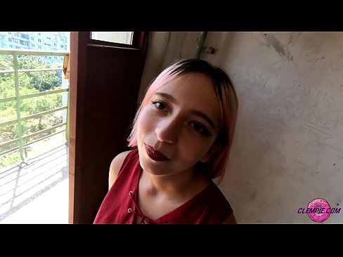 ❤️ Studentin saugt einen Fremden im Outback - Sperma auf seinem Gesicht Fucking bei de.porno24-7.ru ❌