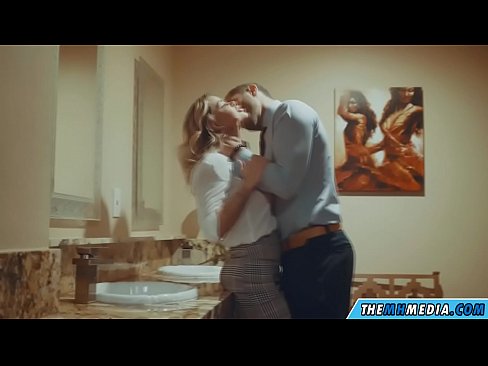 ❤️ Wenn eine vollbusige Blondine dich in einer öffentlichen Toilette verführt Fucking bei de.porno24-7.ru ❌